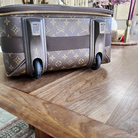 SOLD- Louis Vuitton Pegase 55 rolling luggage suitcase - Picture 6 of 16